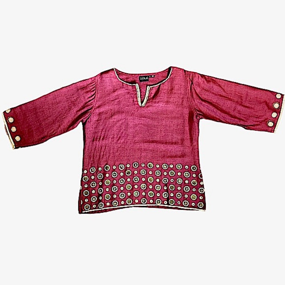 Zola. Maroon and tan v neck top. EC. size medium